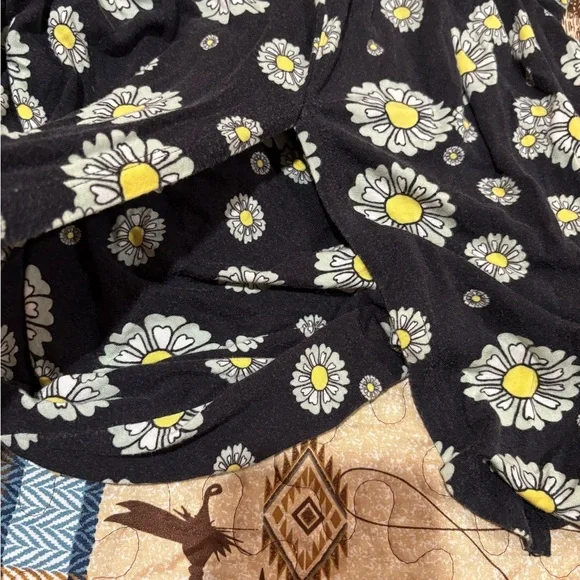 ModCloth daisy print faux wrap midi dress - Picture 6 of 14